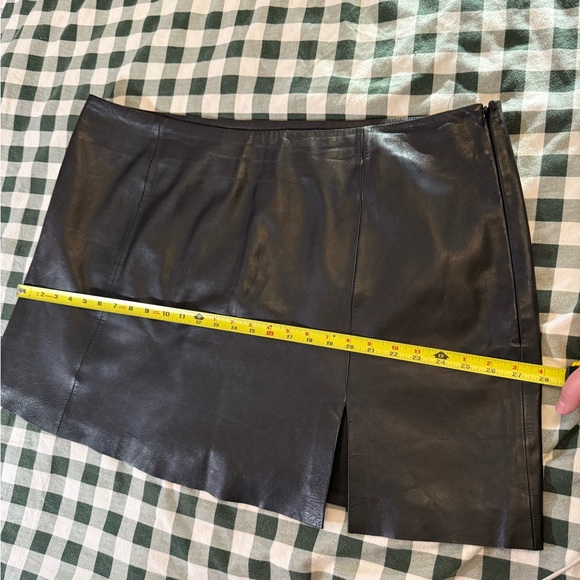 ⭐️ Reformation | Veda Margie Sheep Leather Mini Skirt - Picture 12 of 16